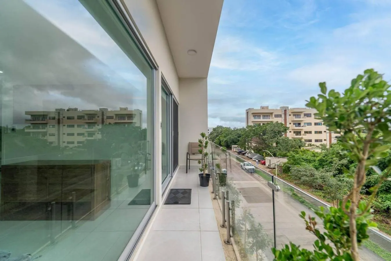Holiday home Stylish 2 Bedroom Condo With Balcony, Rooftop Pool, Hottub Playa del Carmen